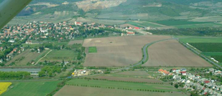 Illustration for article titled Így néz ki Tokaj-Hegyalja a levegőből